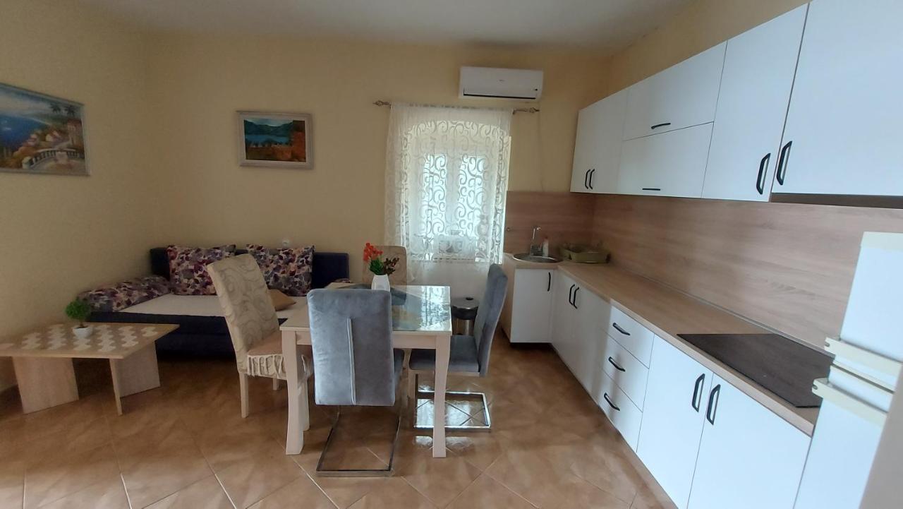 Apartment Terazza Di Ljuta Котор Екстериор снимка