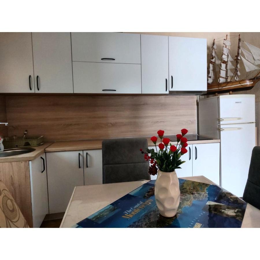 Apartment Terazza Di Ljuta Котор Екстериор снимка